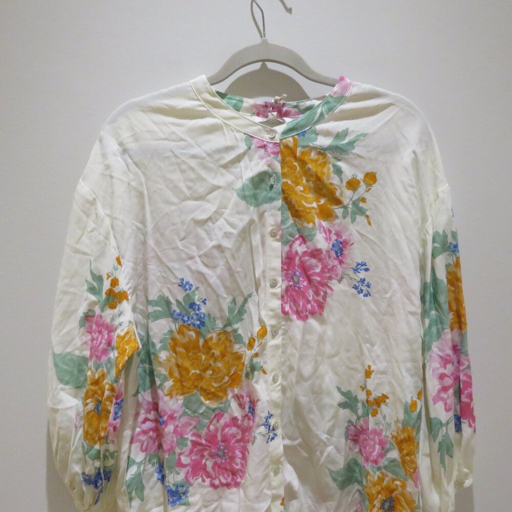Z SUPPLY Clarisa Floral Shirt Top Medium Boho Spring Flowy Summer Vacation - Picture 4 of 15